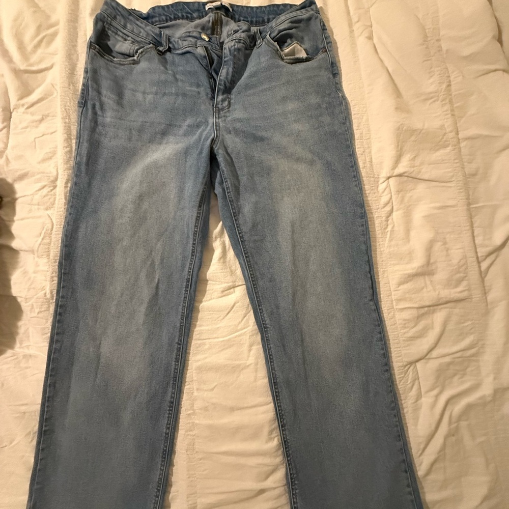 Stylish Light Blue Women's Straight Leg Jeans